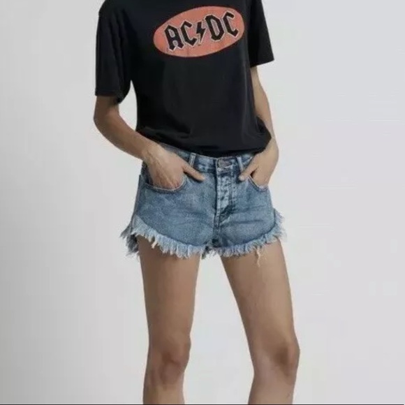 One Teaspoon Pants - One Teaspoon Size 30 Cobaine Brandos Jean Shorts